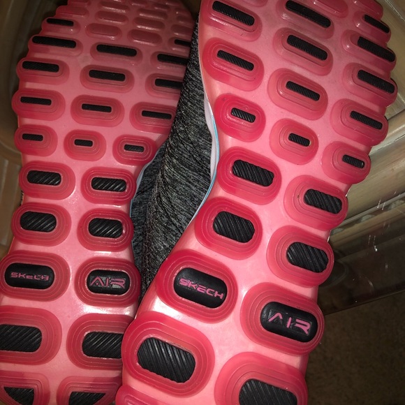 Like new Sketchers memory foam - Picture 3 of 3